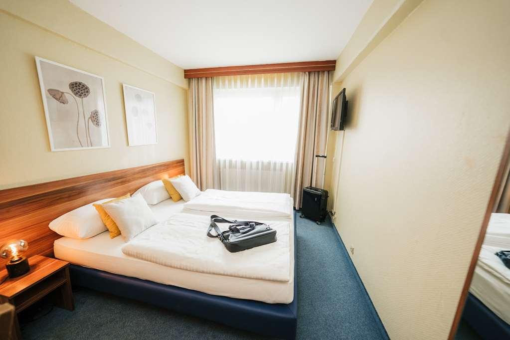 Savoy Hotel 4*