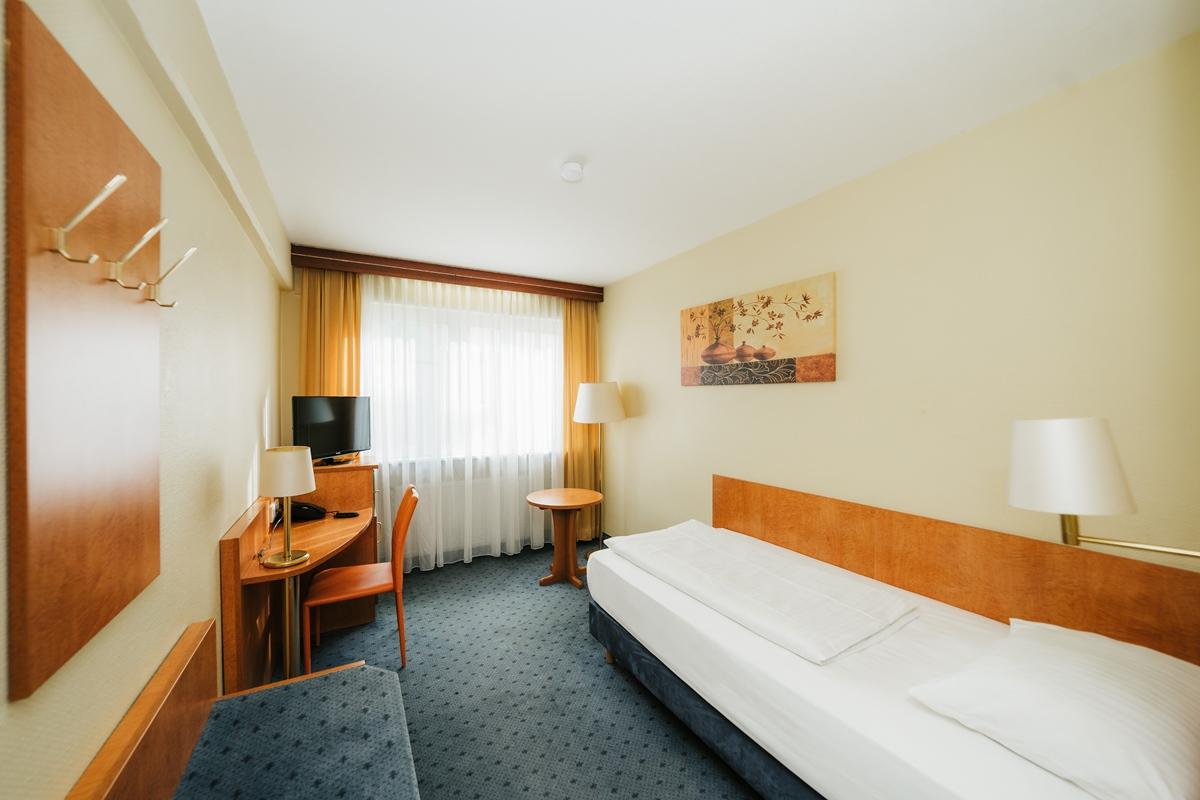 Savoy Hotel 4*