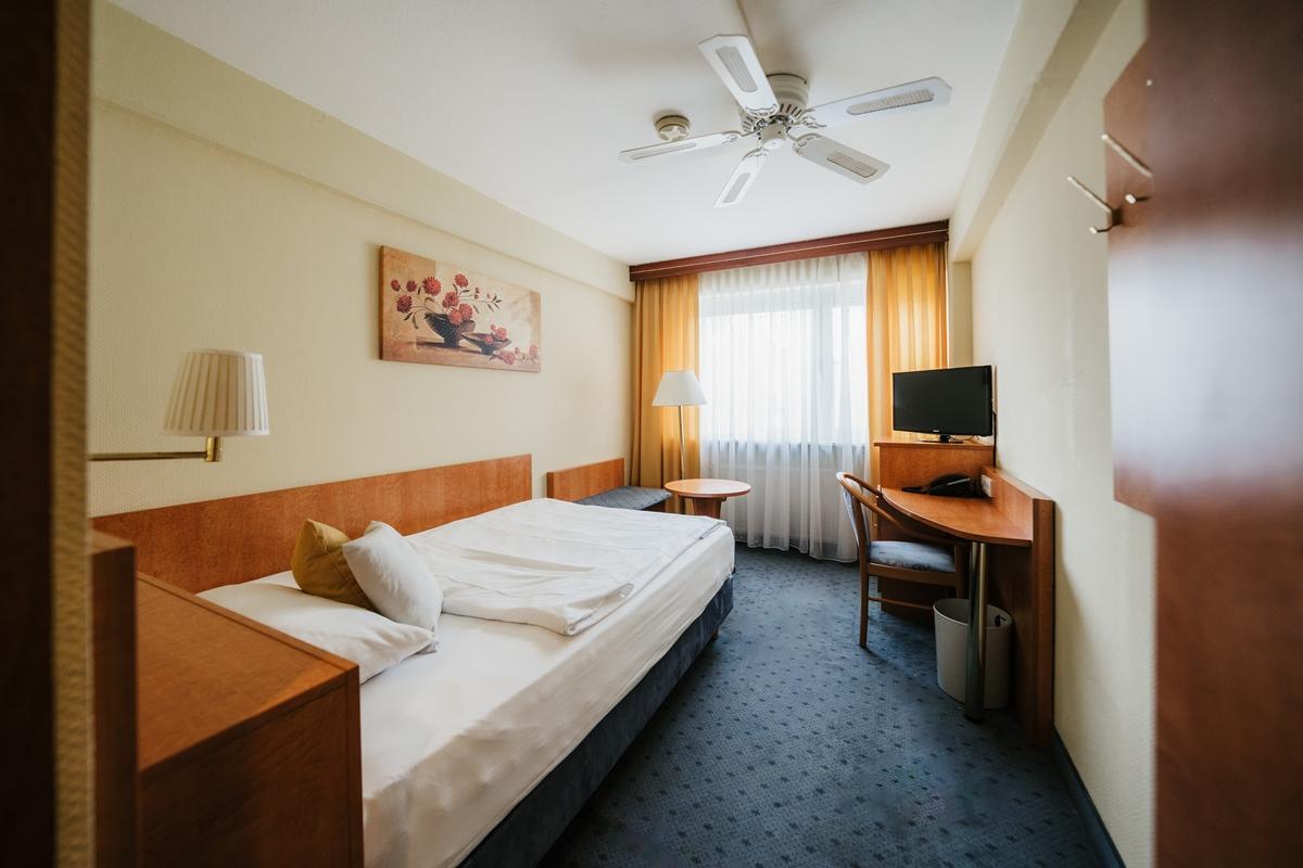 Savoy 4*