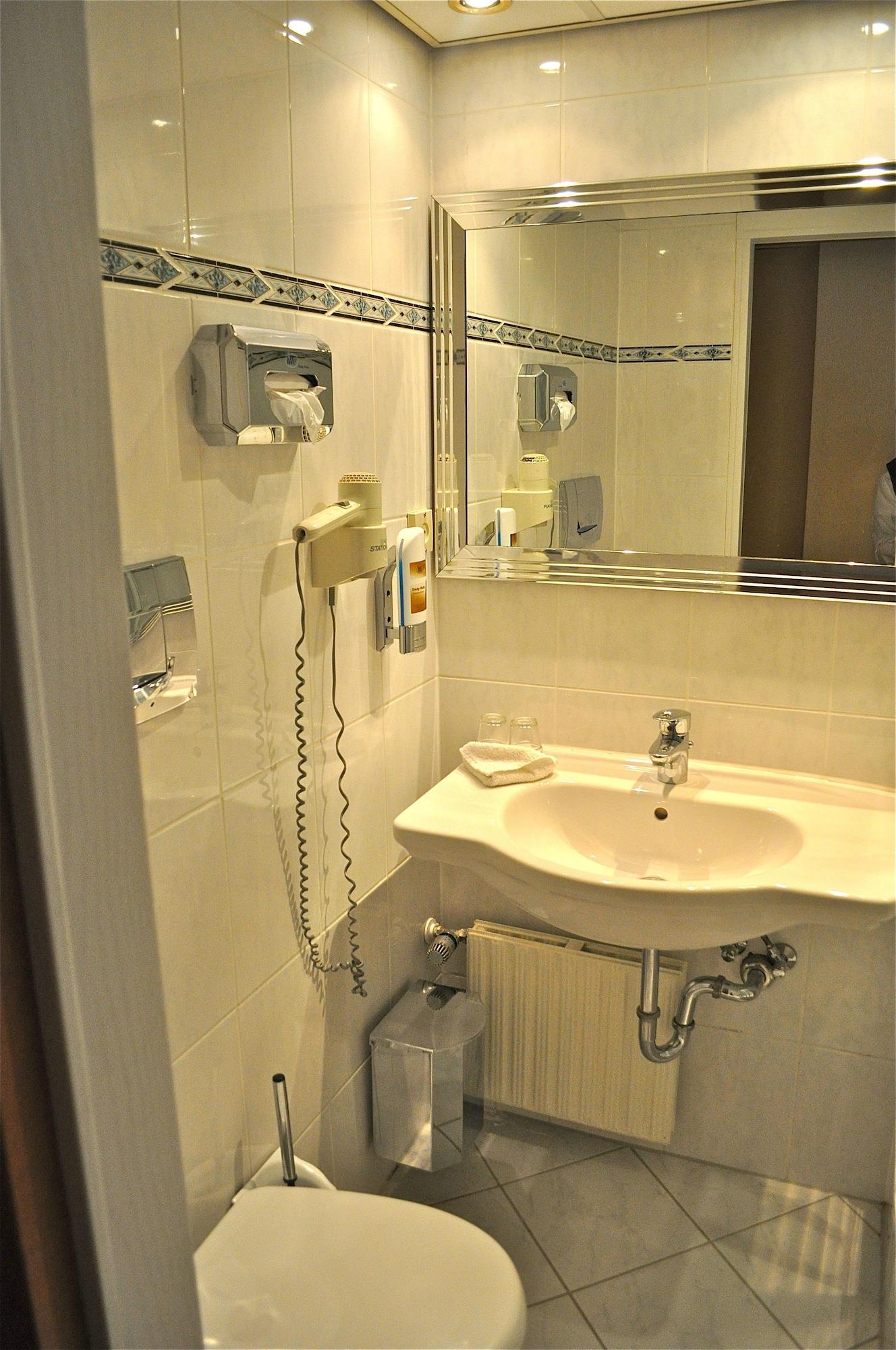 Savoy Hotel 4*